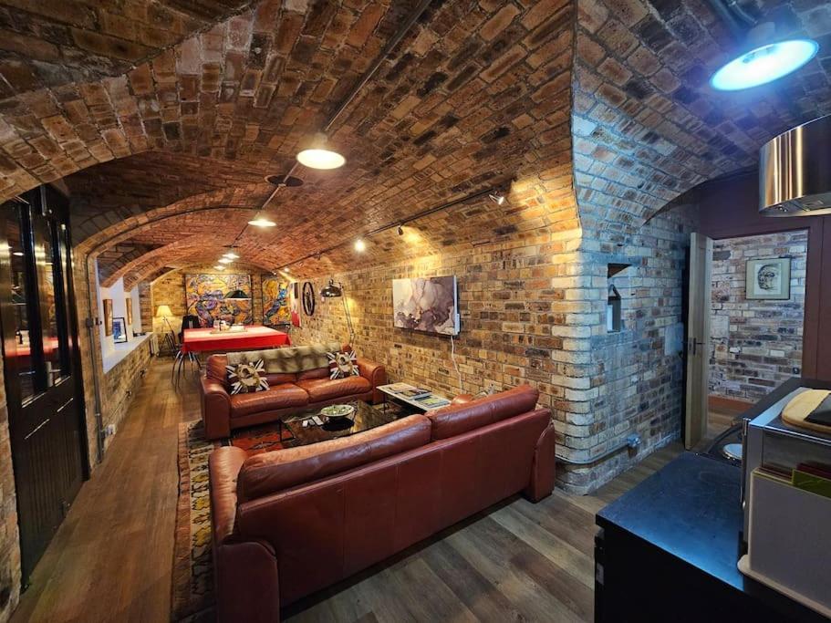 The Armoury: Stylish Ww1 Bunker Villa North Queensferry Bagian luar foto
